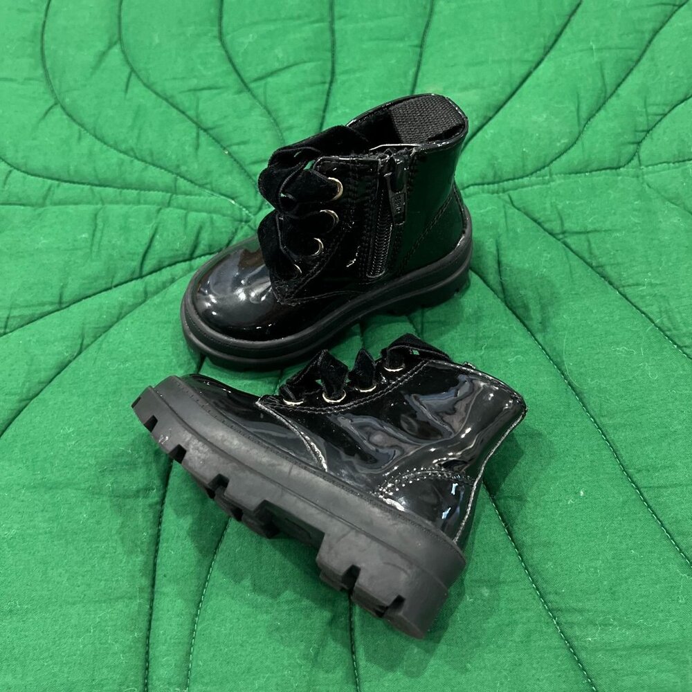 H&M Baby Toddler 2.5 3.5 Black Faux Patent Leather Boots